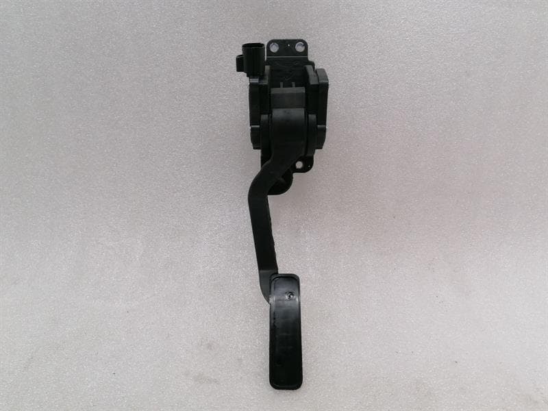 ASTON MARTIN ASTON MARTIN VANTAGE V12 Gas Pedal (Electrical) ED23-9F836-CA Accelerator Pedal