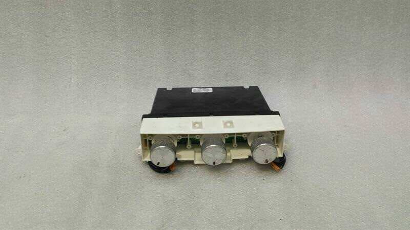 ASTON MARTIN Aston Martin DB9 Volante Auto Climate Control 8G43-18C815-CA Climate Control Panel