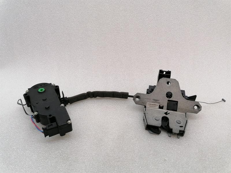 ASTON MARTIN ASTON MARTIN VANQUISH AM310 Boat Lock DD43-14B529-AD Tailgate Lock