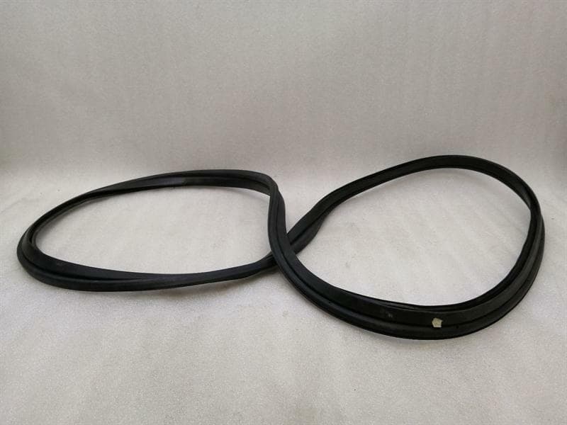 ASTON MARTIN Aston Martin DB9 Volante Boot Lid Seal 4G43-F43720-AH Boot Lid