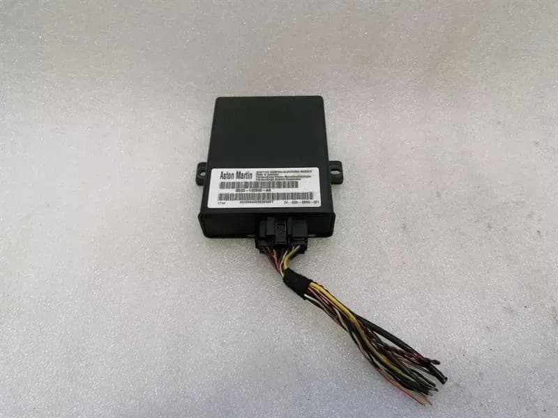 ASTON MARTIN Aston Martin Rapid AMR Suspension Control Module 8D33-14C540-AA Control Unit