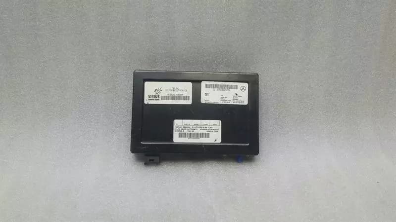 Mercedes S-Class W221 Radio Control Unit A2218206589 SIRIUS SATELLITE MODULE