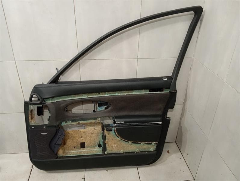 MAYBACH Maybach 62 V240 door card front right A2407204670 door panel front Re 9D78