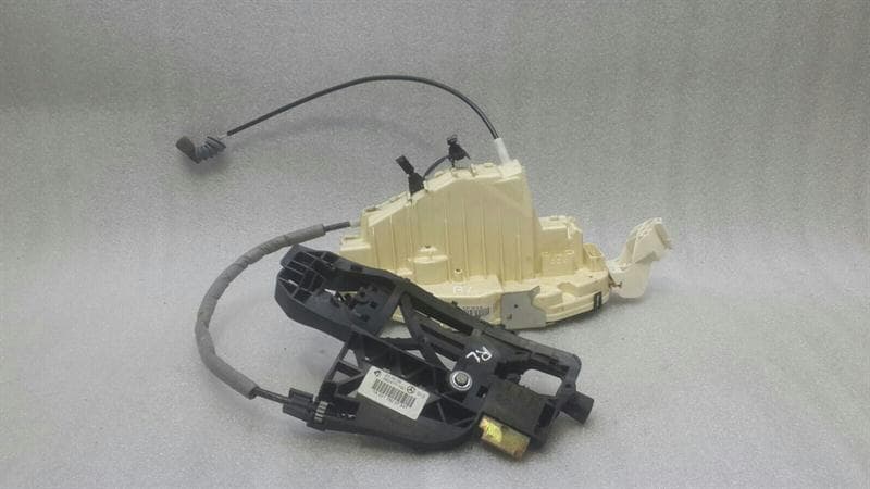 Mercedes S-Class W221 rear left door lock A2217305935 door lock rear left.