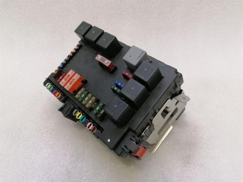 MERCEDES-BENZ Mercedes S-class W221 Fuse Box A2215455732 Fuse Box SAM