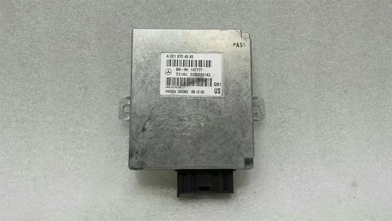 Mercedes S-Class W221 Voice Input A2218704585 Communication Control Unit