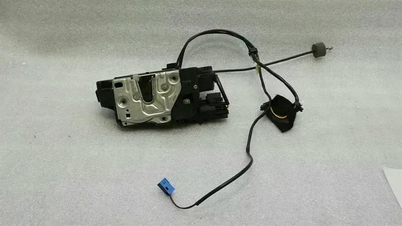 MERCEDES-BENZ Mercedes W219 CLS RLH door lock A2197300735 door lock rear left keyless go