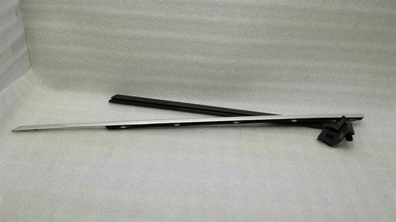 MERCEDES-BENZ Mercedes W219 CLS55 AMG FLH Door Chrome Strip A2197250565 Tray VL