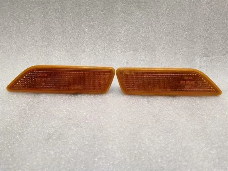 MERCEDES-BENZ Mercedes CLS W219 side marker light A2198200421 side marker light L + R