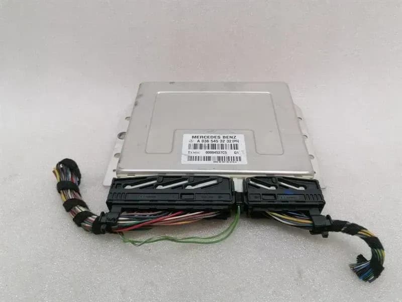 MERCEDES-BENZ Mercedes CLS55 AMG W219 Airmatic Module A0365453232 Aerospace Control Unit