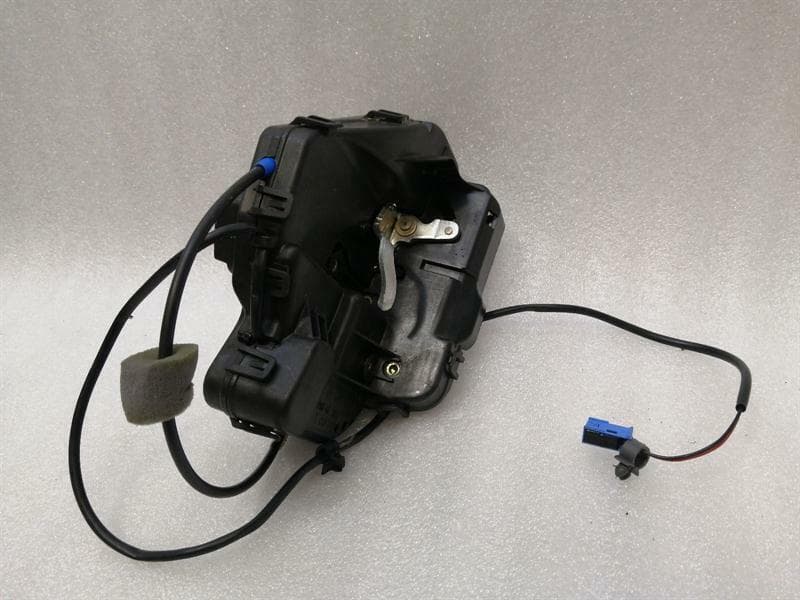 MERCEDES-BENZ Mercedes CLS W219 rear left door lock A2197300335 door lock rear left