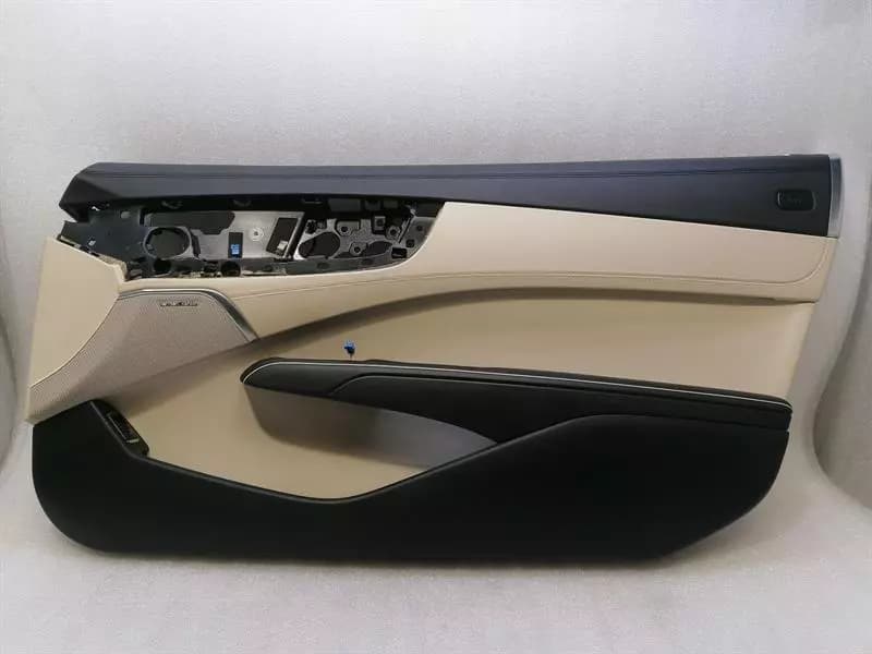 MERCEDES-BENZ Mercedes SL R231 Door Card Right A2317206401 RHD RIGHT HAND DRIVE DESIGNO PORCELAIN