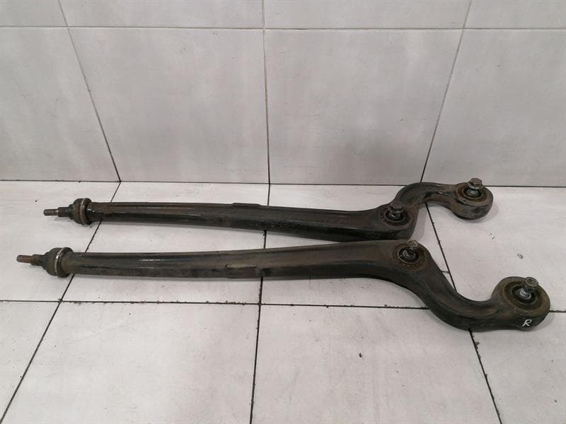 Mercedes G-Car W463 Front Wishbone Set A4603300111 Front Handlebar Set