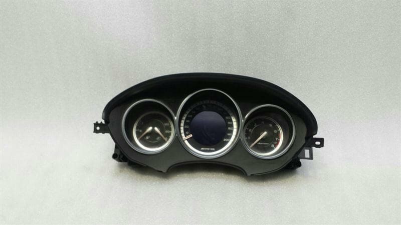 MERCEDES-BENZ Mercedes CLS63 AMG W218 Instrument Cluster A2189008803 Speedometer MPH M157