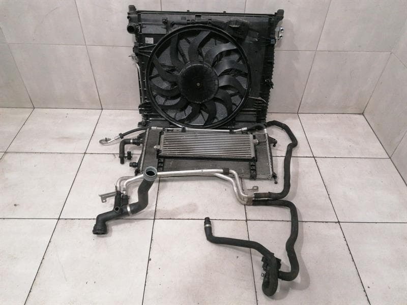 MERCEDES-BENZ Mercedes GLE W292 C292 6.3 AMG Radiator Pack A0999064000 Radiator Package