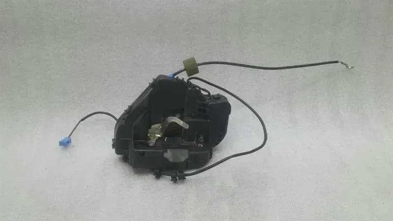 Mercedes CLS W219 rear right door lock A2197300235 door lock rear right HR
