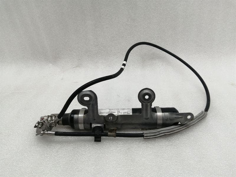 Mercedes SL R231 Pressure Medium Reservior A2318600700 Pressure Medium Reservoir