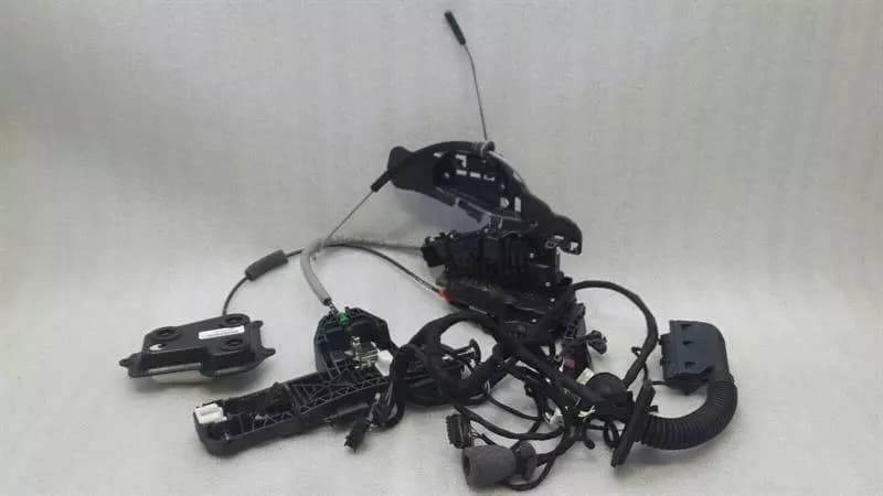 MERCEDES-BENZ Mercedes GLE W166 FLH door lock soft close A0997207700 door lock front left
