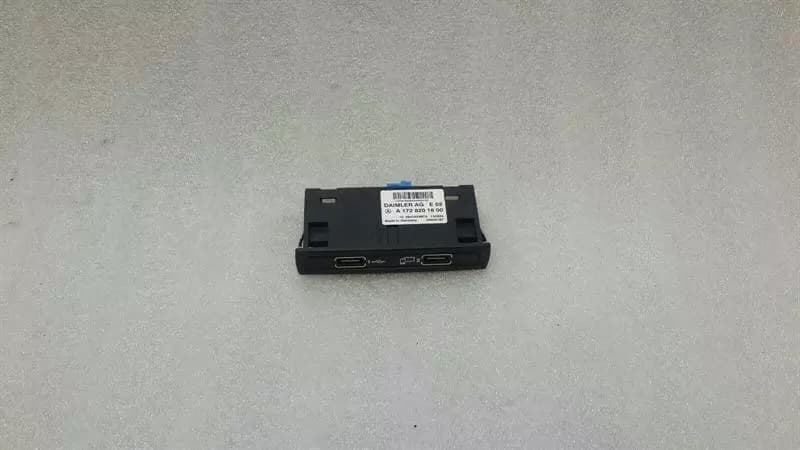 MERCEDES-BENZ Mercedes GLE W166 Multimedia Adapter A1728201600 USB Female