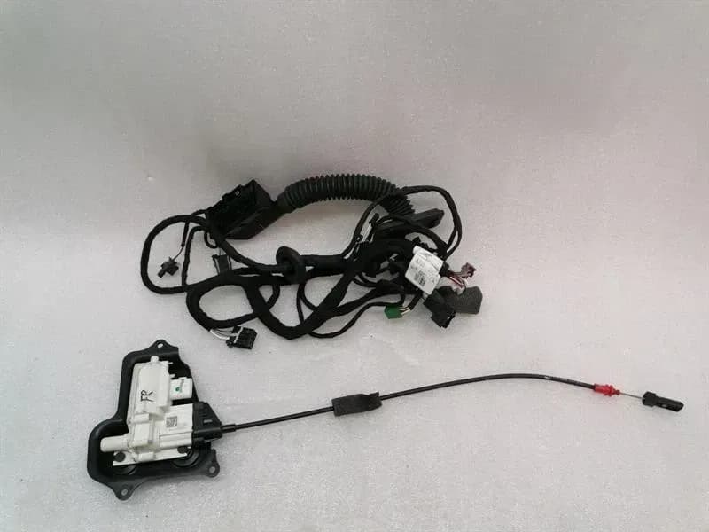 MERCEDES-BENZ Mercedes GLE W166 FRH Soft Close Motor A1667600800 Front Right Actuator
