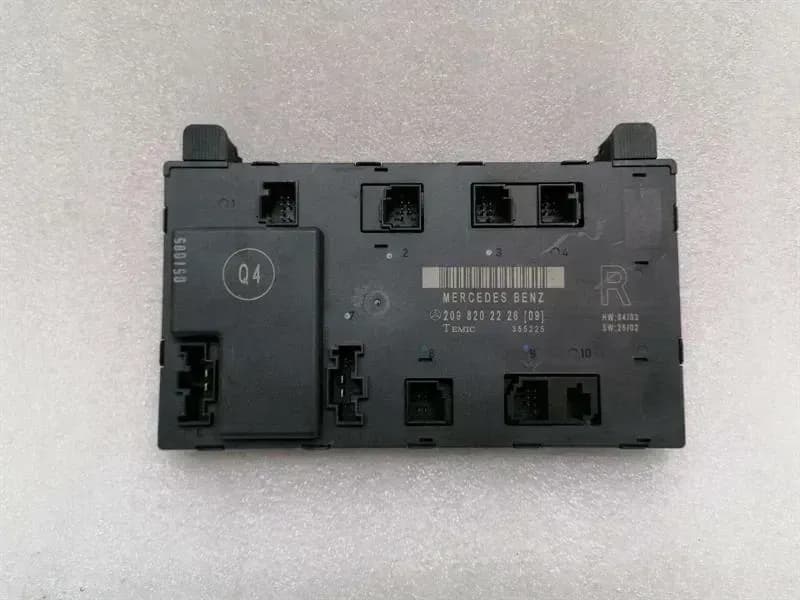 MERCEDES-BENZ Mercedes CLK W209 Right Door Module A2098202226 Door Control Unit Right