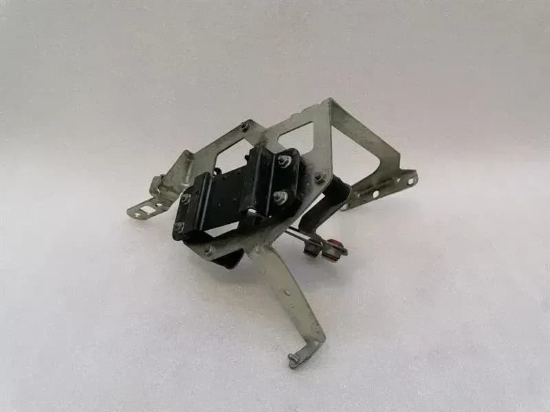 MERCEDES-BENZ Mercedes secondary air pump holder bracket A2305510039 secondary air pump holder