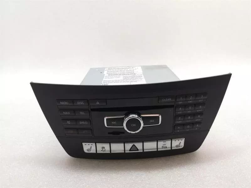 MERCEDES-BENZ Mercedes C W204 CD Player A2049004711 Audio System Controller HEAD UNIT HIGH