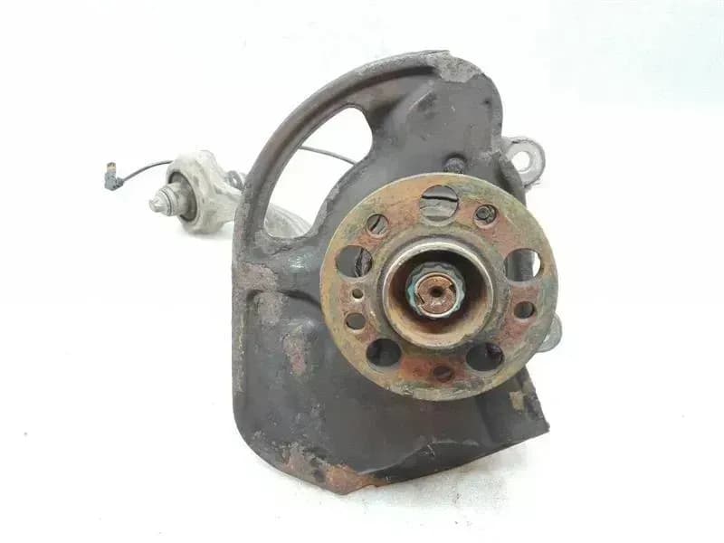 MERCEDES-BENZ Mercedes C63 W204 Left Front Hub A2043324101 Wheel Bearing Housing Front Left MOPF