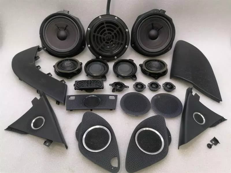 AUDI Audi R8 Type 42 V10 5.2 Spyder Speaker 427035412 Loudspeakers Bang Olufsen Set