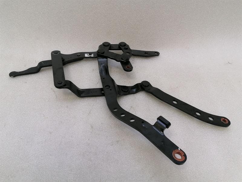 AUDI Audi R8 Type 42 V10 5.2 Spyder hood hinge RHS 420817288B soft top right right