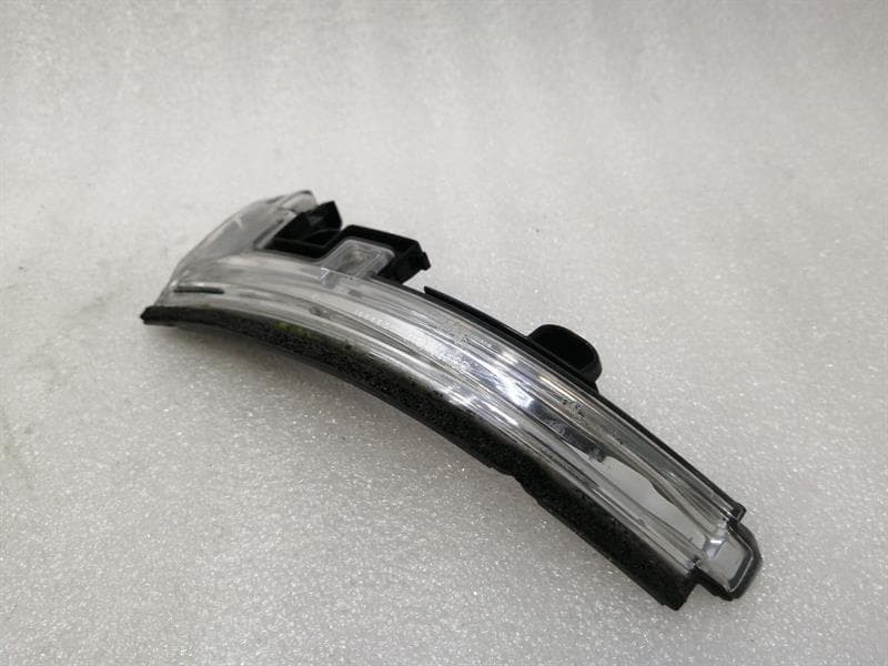 LAND ROVER LAND ROVER Range Rover Sport L494 Left Indicator LR027946 Side Indicator Left