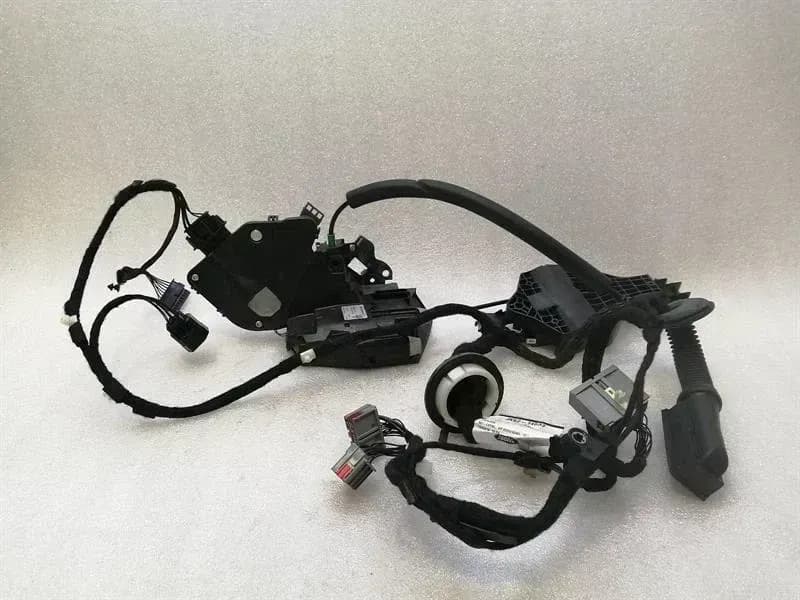 LAND ROVER LAND ROVER Range Rover Sport L494 Door Lock DK62-24995-EG Door Lock REAR LEFT