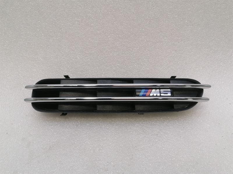 BMW BMW 5 Series E60 Right Wing 7896850 GRILL M5 Front Right Fender
