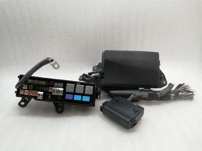 LEXUS LEXUS RC F TRACK XC10 Fuse Box SET OF 3 Fuse Box SET