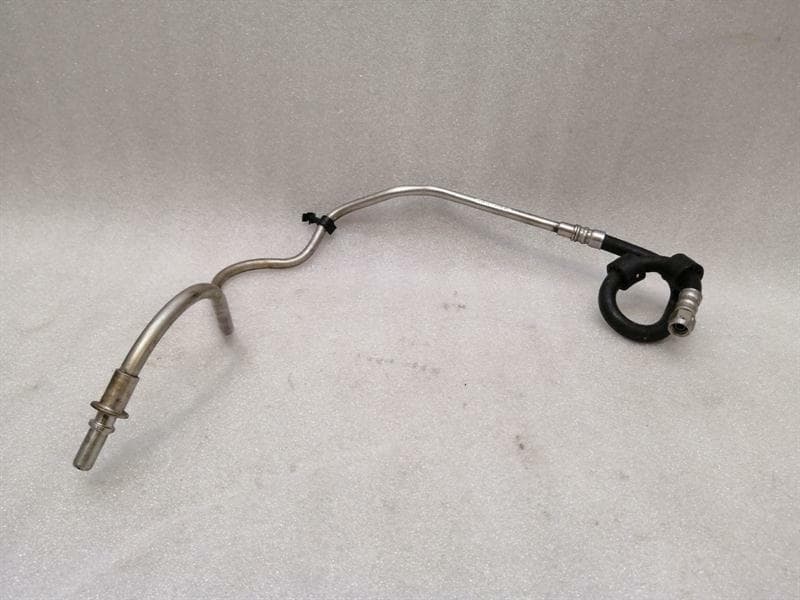 PORSCHE Porsche Panamera 970 Fuel Line 97011033004 Engine Fuel Injection Line