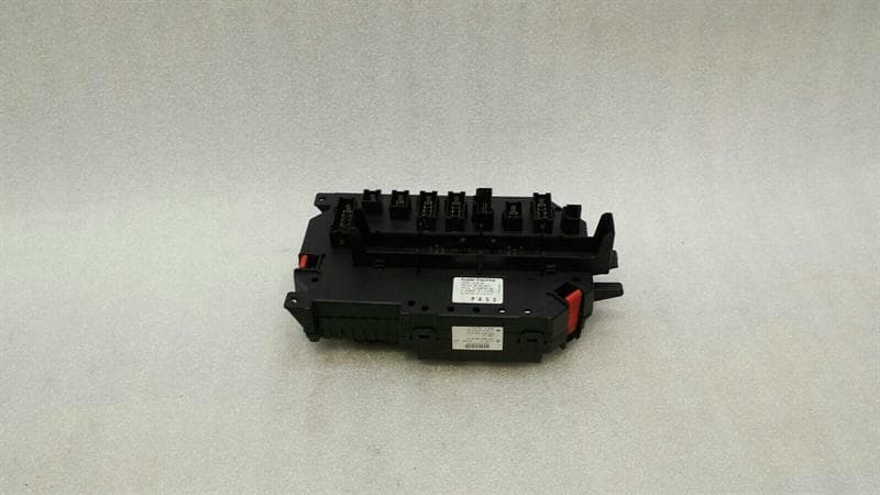 MERCEDES-BENZ Mercedes S-Class W221 Fuse Box A2215402450 Fuse Box SAM