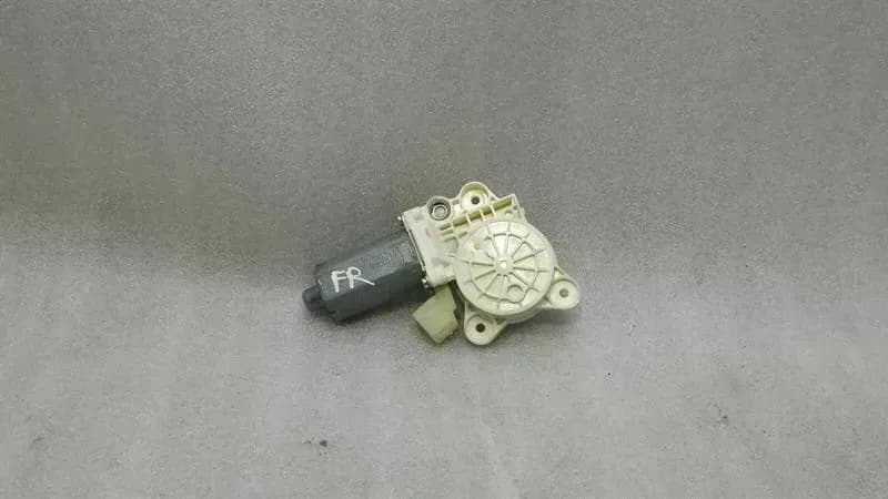 MERCEDES-BENZ Mercedes SLK R171 right door window motor A1718201442 window regulator motor right