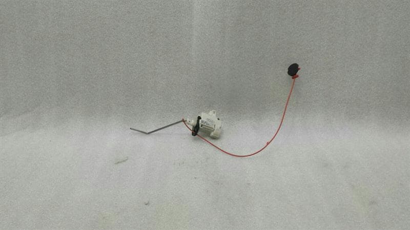 AUDI Audi S3 8P Fuel Cap Actuator 8P0862153A Actuator Fuel Flap.