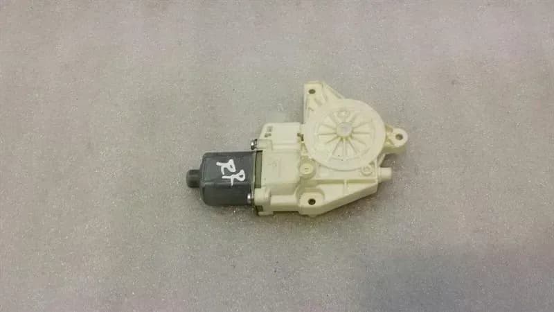 MERCEDES-BENZ Mercedes E Class W212 RRH Door Window Motor A2048200642 Window Regulator Motor HR
