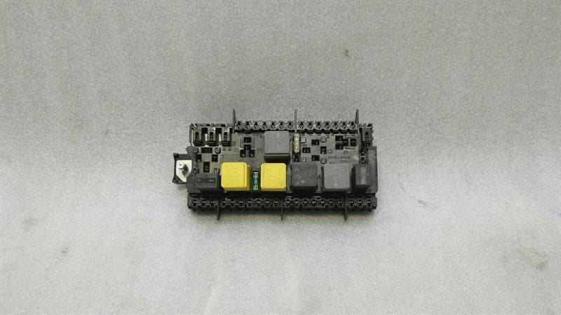 Mercedes A Class W176 Fuse Box A2469067100 Fuse Box SAM Front