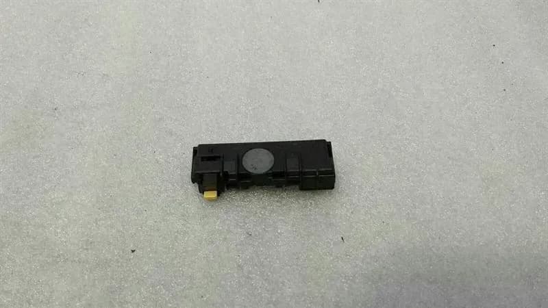 MERCEDES-BENZ Mercedes E Class W207 Temperature Sensor A2048210851 Temperature Sensor