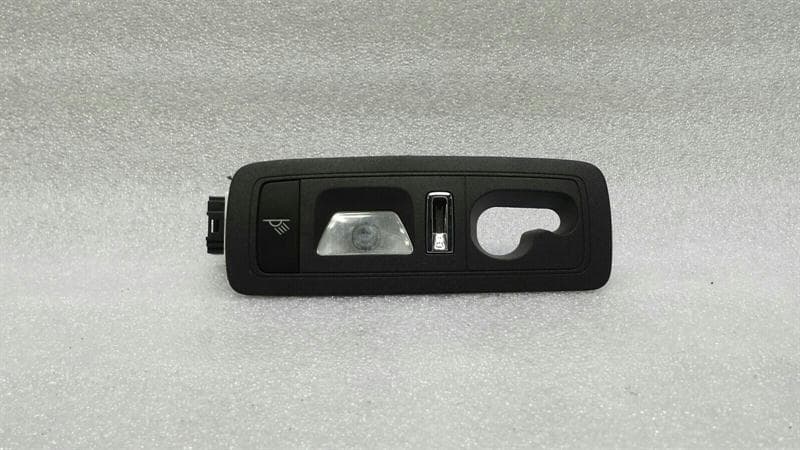 PORSCHE Porsche Cayenne 958 92A Left Roof Light 7P5947291K Interior Light Lamp Left