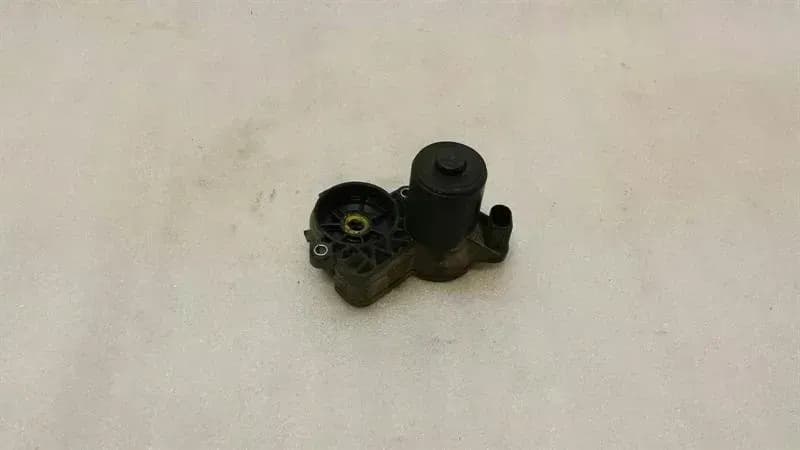 MERCEDES-BENZ MERCEDES C CLASS W205 PARK BRAKE ENGINE A2054231598 ACTUATOR PARKING BRAKE LEFT