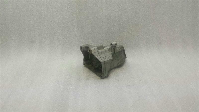 MERCEDES-BENZ Mercedes C Class W205 Engine Mount A6512234204 Engine Mount OM651