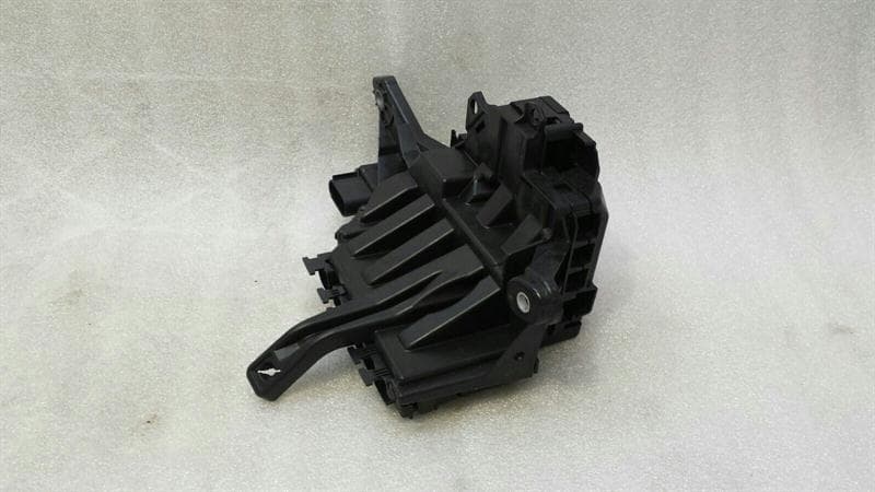 MERCEDES-BENZ Mercedes C Class W205 Fuse Box A2055402250 Fuse Box C220