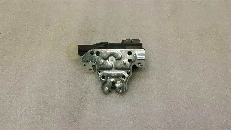 Mercedes C Class W205 CLA W117 Boot Lock A1177500085 Tailgate Lock