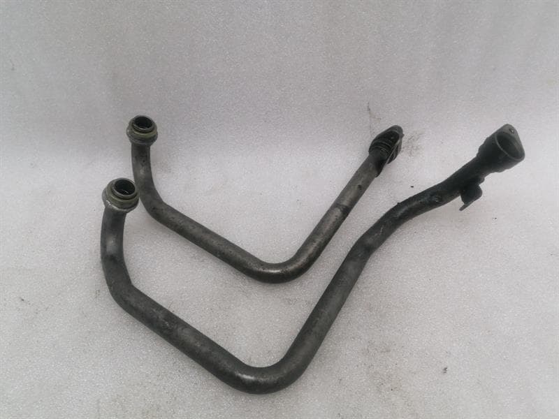 MERCEDES-BENZ Mercedes C Class W204 C63 AMG Oil Pipe A1561801820 Hose
