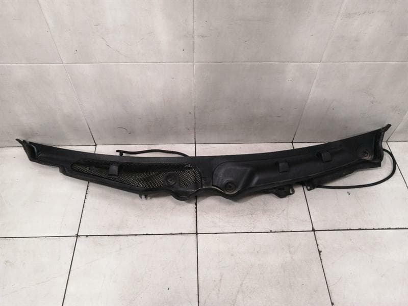 MERCEDES-BENZ Mercedes C Class W204 Windscreen Cover A2048302813 Windscreen Wiper Cover