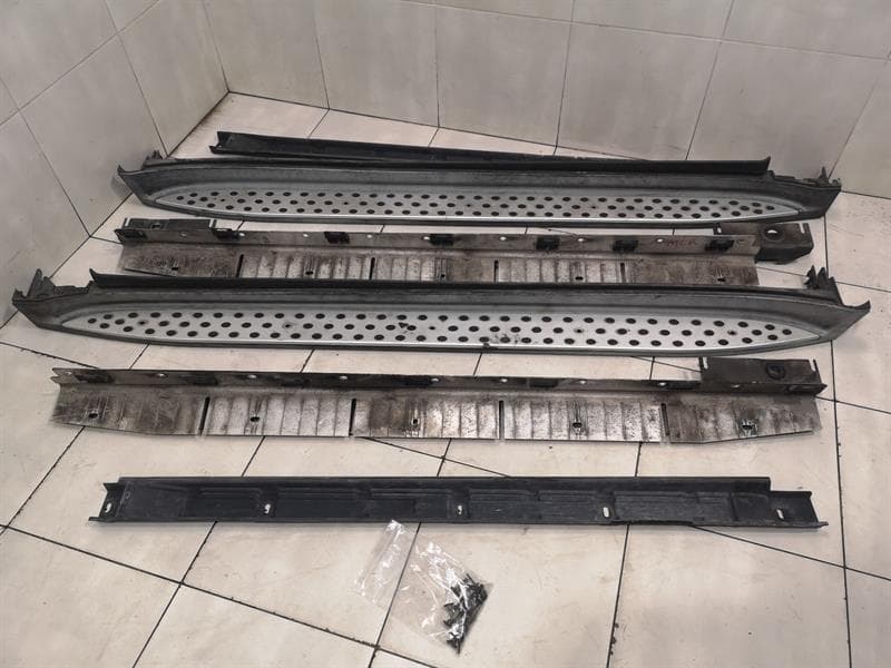 MERCEDES-BENZ Mercedes ML W164 Side Step Set A1646900510 Side Sills SIDE STEP Set