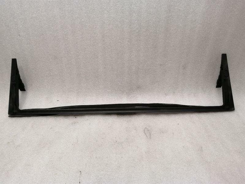 MERCEDES-BENZ Mercedes W204 Wind Deflector A2077840070 Coupe Guide Part Sunroof Wind Deflector
